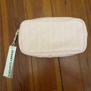 NWT - STONEY CLOVER LN PRINTED SMALL POUCH
